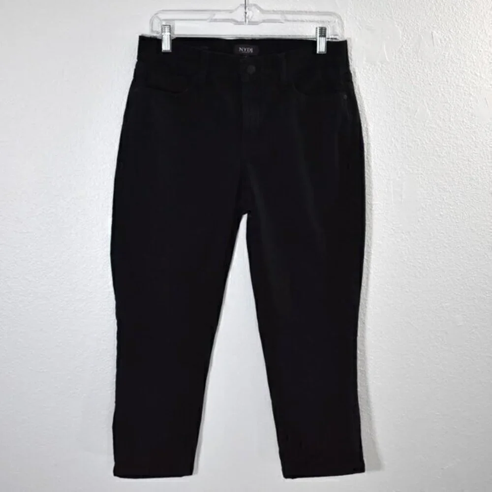 NYDJ Alina Cropped Capri Pant Size 6 Color Black Gently Used Condition - Picture 1 of 5